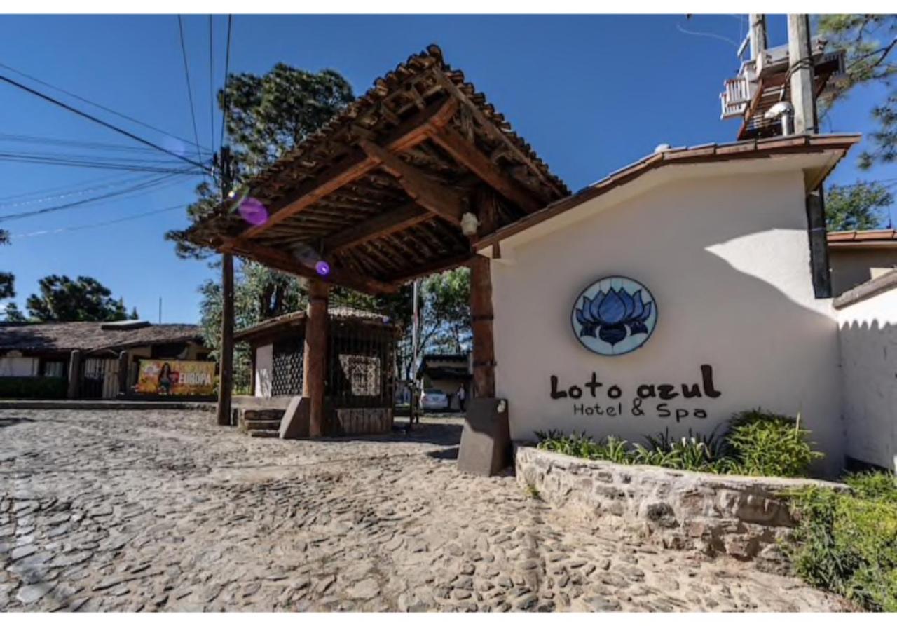 Deluxe Cabin Located In The Woods With Private Jacuzzi - Valle 2 Valle de Bravo Exterior photo