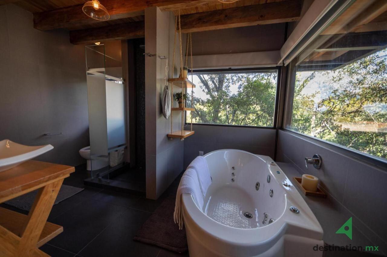 Deluxe Cabin Located In The Woods With Private Jacuzzi - Valle 2 Valle de Bravo Exterior photo